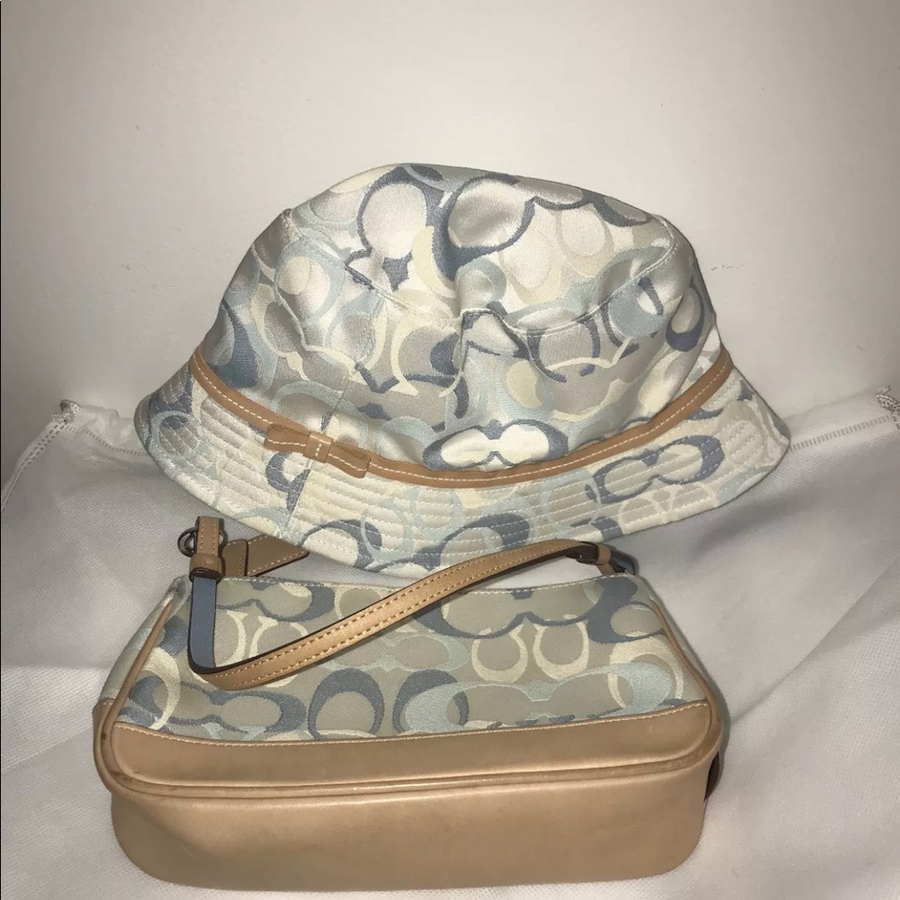 Coach signature bag and matching hat